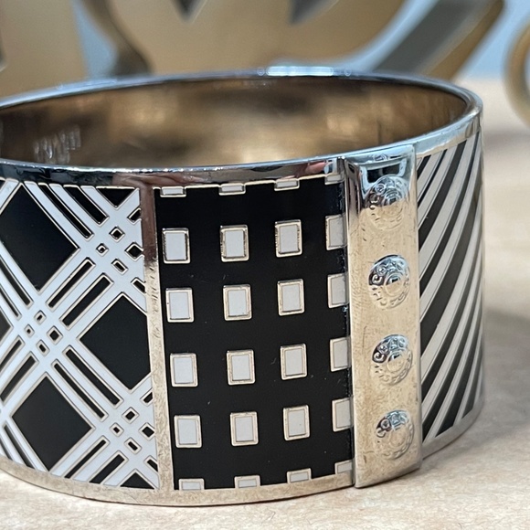 COACH Silver 1.5" Black and white Enamel Patchwork - Picture 3 of 6